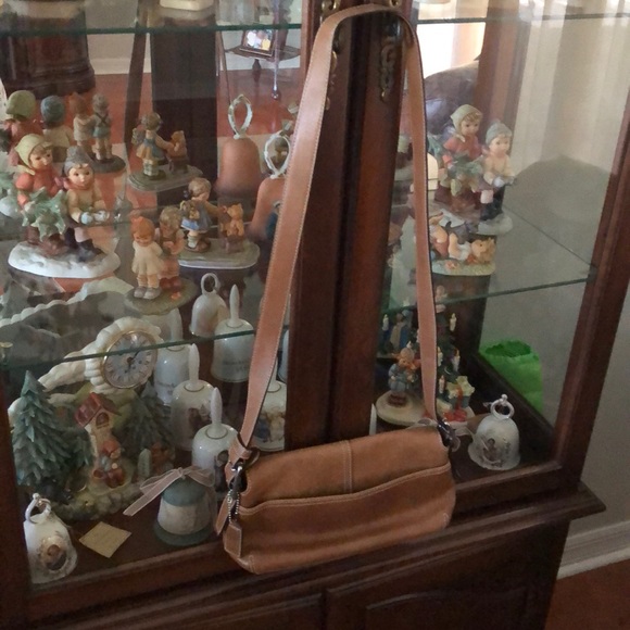 Small Coach purse - Picture 2 of 5